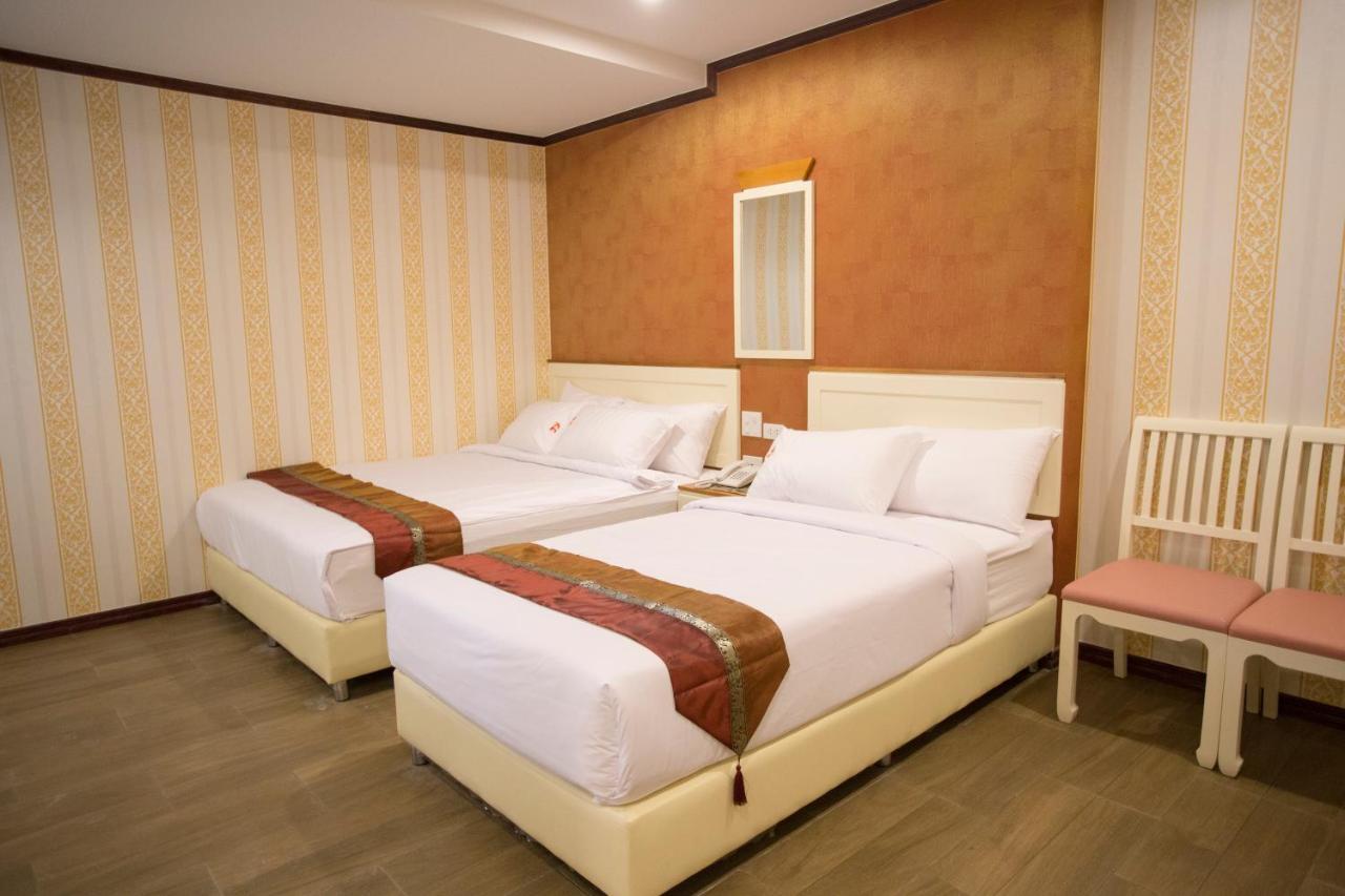 בנגקוק J&Y Hotel Latphrao 35 מראה חיצוני תמונה